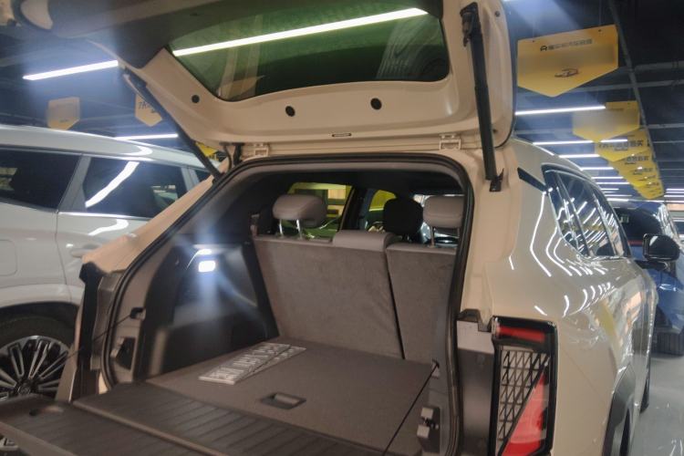 Used Dongfeng NAMMI 06 2025 471 Ultra Trunk