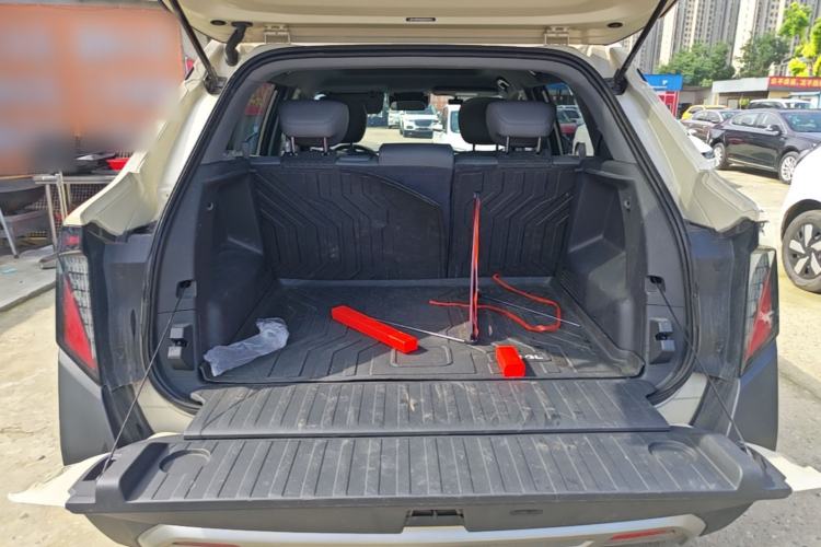 Used Dongfeng NAMMI 06 2025 401 Pro Trunk