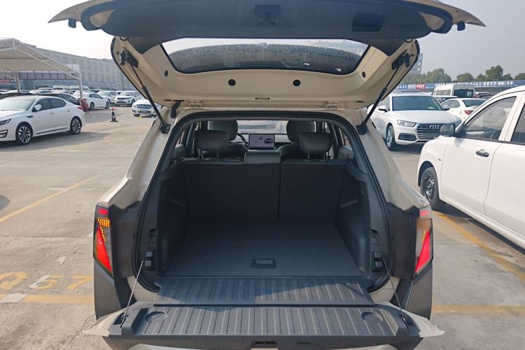 Used Dongfeng NAMMI 06 2025 401 Air Trunk