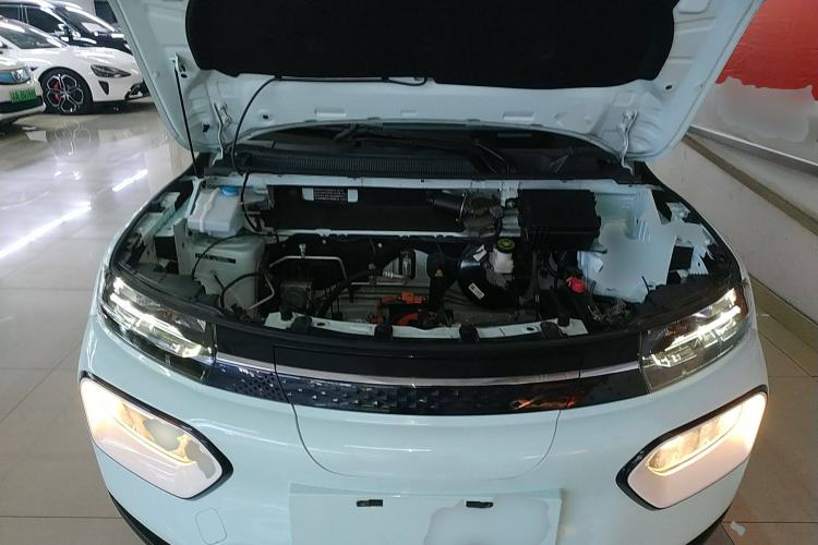 Used Dongfeng NAMMI BOX 2022 Chasing Wind Edition 331 km Standard Model Engine Bay