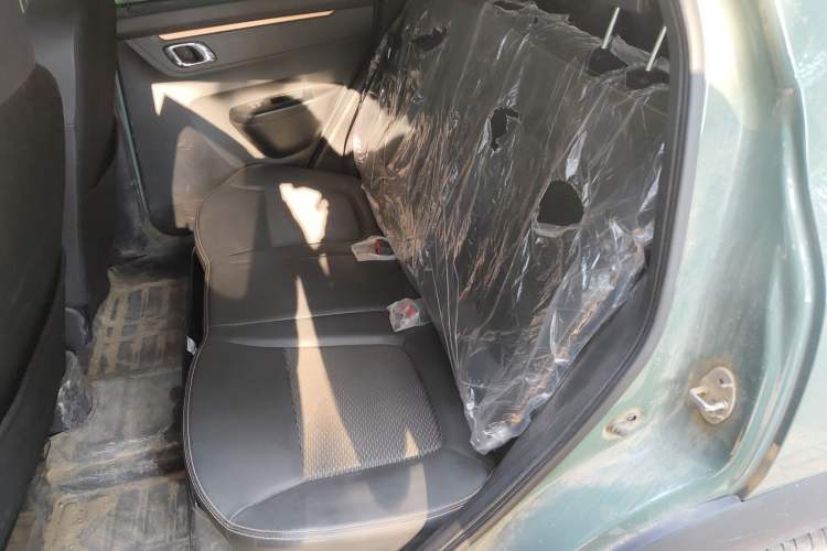 Used Dongfeng NAMMI BOX 2022 Champion Edition Light Wind Version 201KM Standard Model Left Rear Seat