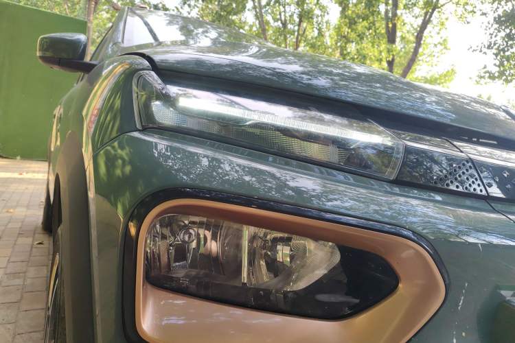 Used Dongfeng NAMMI BOX 2022 Champion Edition Light Wind Version 201KM Standard Model Right Front Headlight