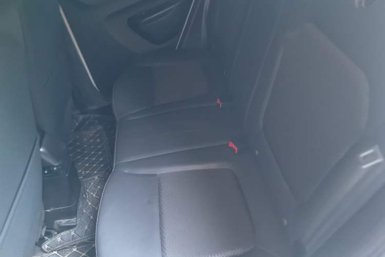 Used Dongfeng NAMMI BOX 2022 Chasing Wind Edition 331KM Advanced Model Left Rear Seat