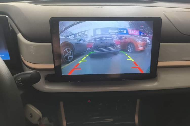 Used Dongfeng NAMMI BOX 2022 Revised Light Wind Edition 201 km Standard Version Audio And AC Panel