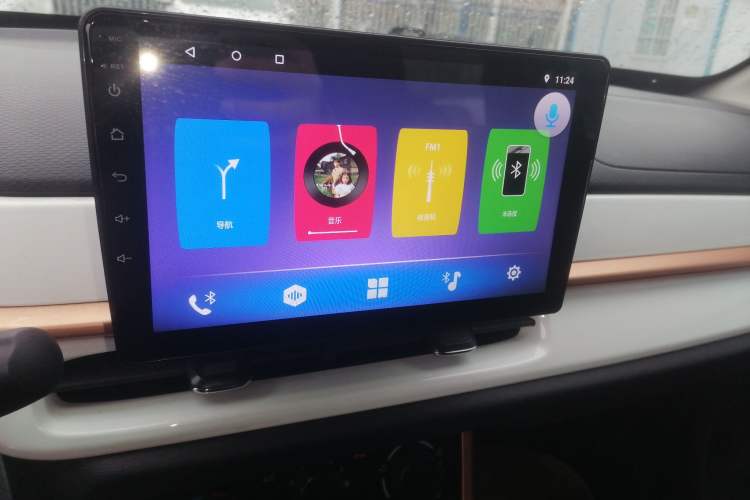 Used Dongfeng NAMMI BOX 2022 Chasing Wind Edition 331 km Standard Model Audio And AC Panel