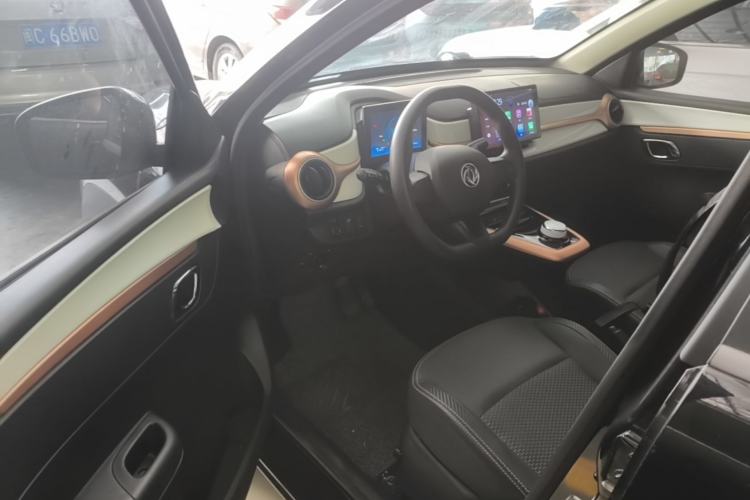 Used Dongfeng NAMMI BOX 2022 Revised Light Wind Edition 201 km Standard Version Driver Seat