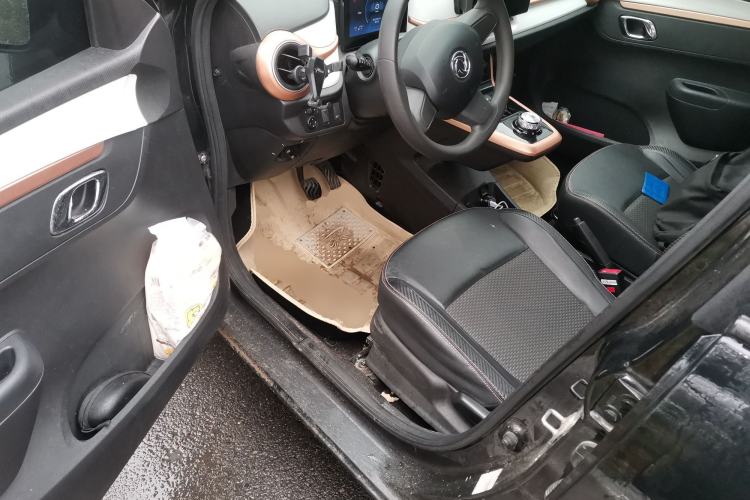 Used Dongfeng NAMMI BOX 2022 Chasing Wind Edition 331 km Standard Model Driver Seat