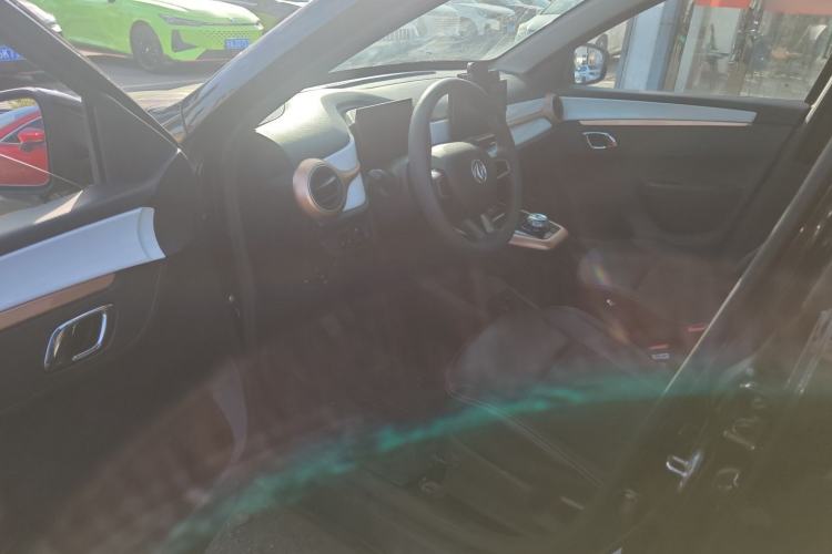 Used Dongfeng NAMMI BOX 2022 Chasing Wind Edition 331KM Advanced Model Driver Seat