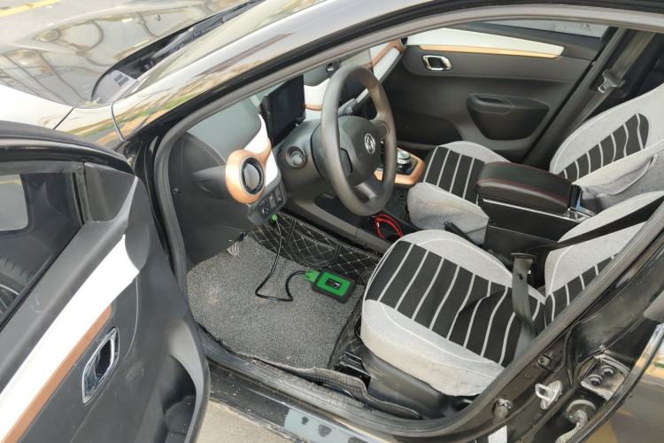 Used Dongfeng NAMMI BOX 2022 Chasing Wind Edition 331 km Standard Model Driver Seat