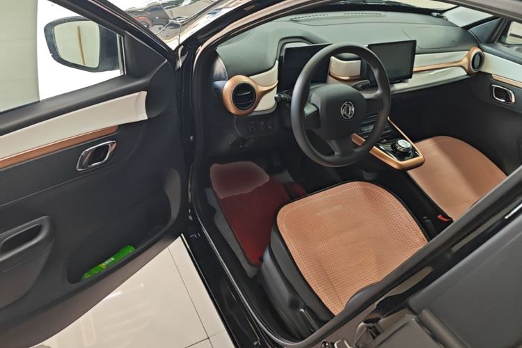 Used Dongfeng NAMMI BOX 2022 Revised Light Wind Edition 201 km Standard Version Driver Seat