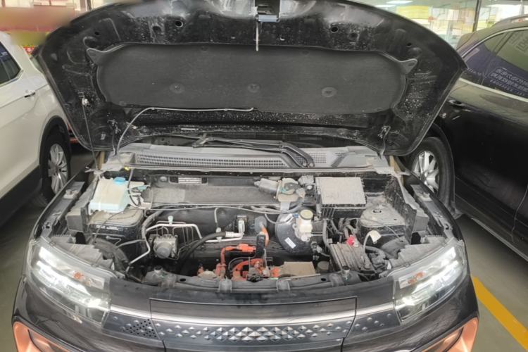 Used Dongfeng NAMMI BOX 2022 Revised Light Wind Edition 201 km Standard Version Engine Bay