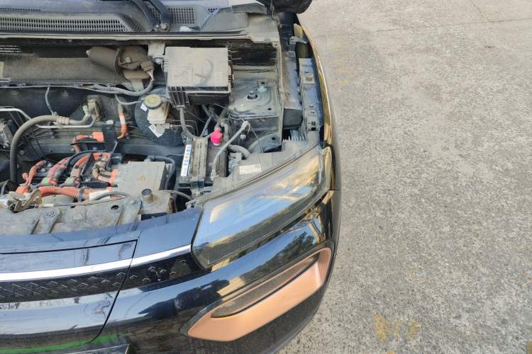 Used Dongfeng NAMMI BOX 2022 Chasing Wind Edition 331KM Advanced Model Engine Bay Left