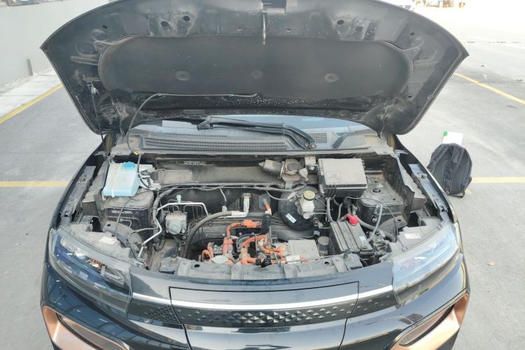 Used Dongfeng NAMMI BOX 2022 Chasing Wind Edition 331 km Standard Model Engine Bay