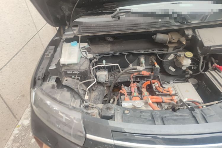 Used Dongfeng NAMMI BOX 2022 Chasing Wind Edition 331 km Standard Model Engine Bay Right