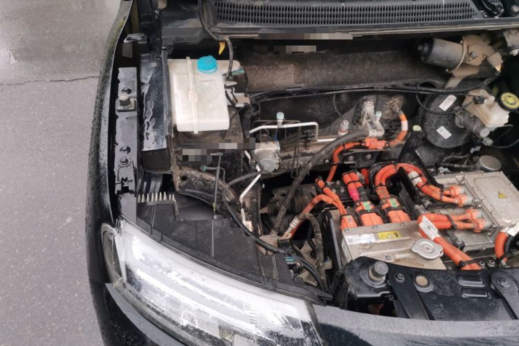 Used Dongfeng NAMMI BOX 2022 Chasing Wind Edition 331 km Standard Model Engine Bay Right