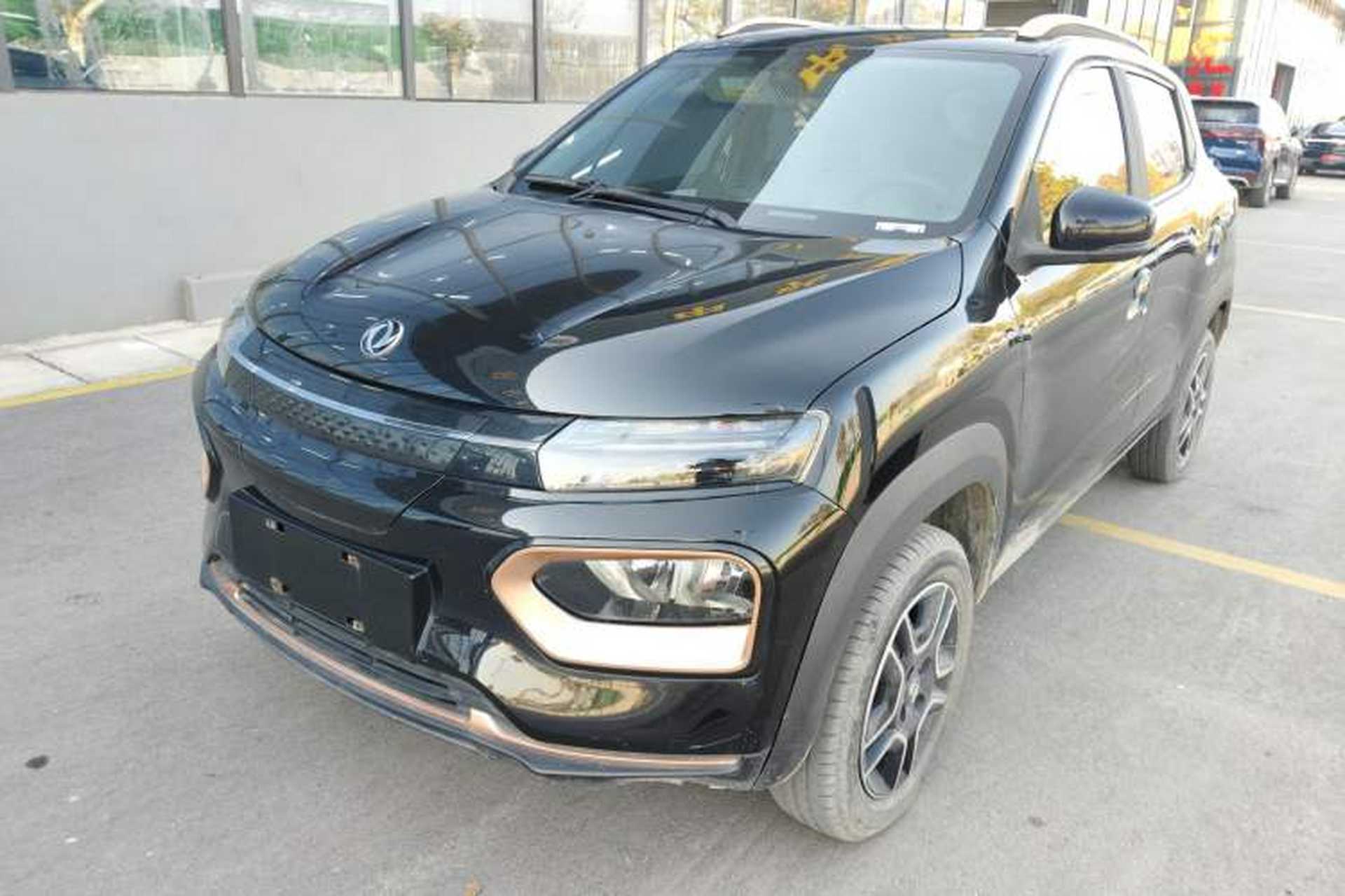 Used Dongfeng NAMMI BOX 2022 Chasing Wind Edition 331 km Standard Model Front Left 45 Deg