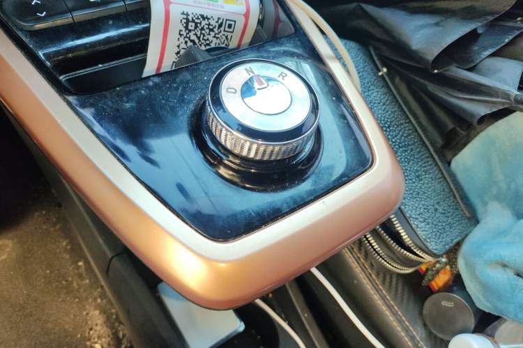 Used Dongfeng NAMMI BOX 2022 Chasing Wind Edition 331KM Advanced Model Gear Lever