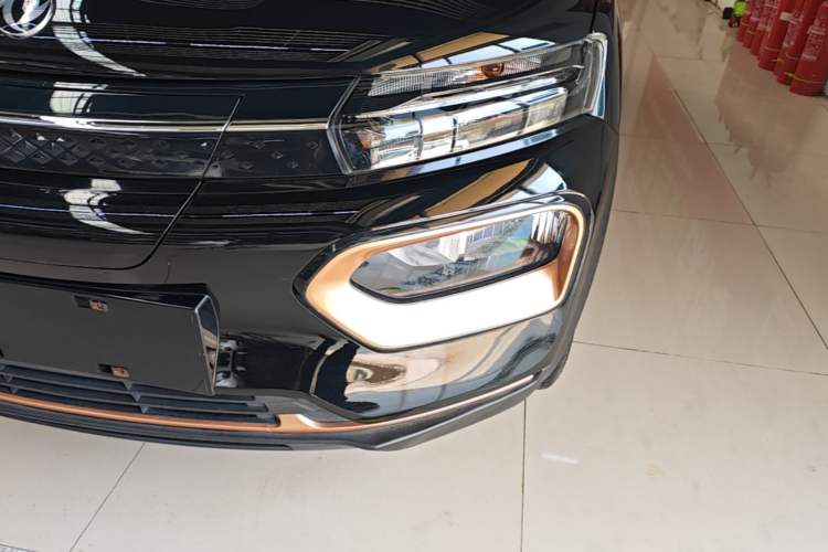 Used Dongfeng NAMMI BOX 2022 Revised Light Wind Edition 201 km Standard Version Left Front Headlight