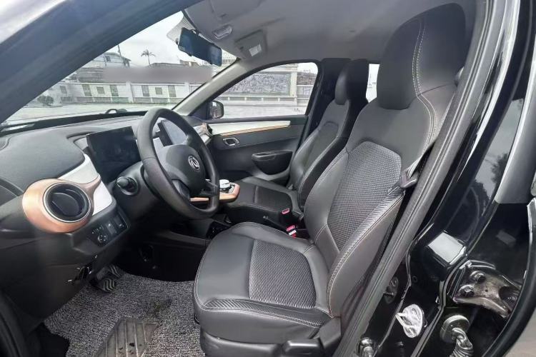 Used Dongfeng NAMMI BOX 2022 Revised Light Wind Edition 201 km Standard Version Left Front Seat