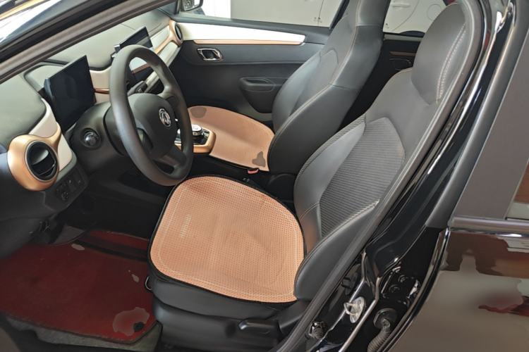Used Dongfeng NAMMI BOX 2022 Revised Light Wind Edition 201 km Standard Version Left Front Seat