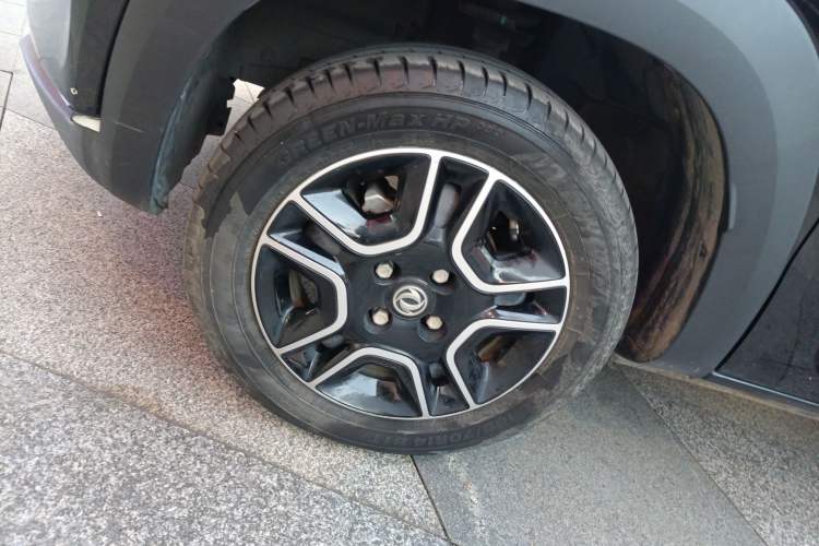 Used Dongfeng NAMMI BOX 2022 Chasing Wind Edition 331 km Standard Model Left Front Wheel Hub