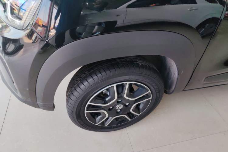 Used Dongfeng NAMMI BOX 2022 Chasing Wind Edition 331 km Standard Model Left Front Wheel Hub