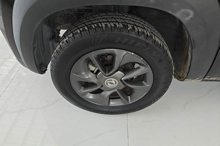 Used Dongfeng NAMMI BOX 2022 Chasing Wind Edition 331KM Advanced Model Left Front Wheel Hub