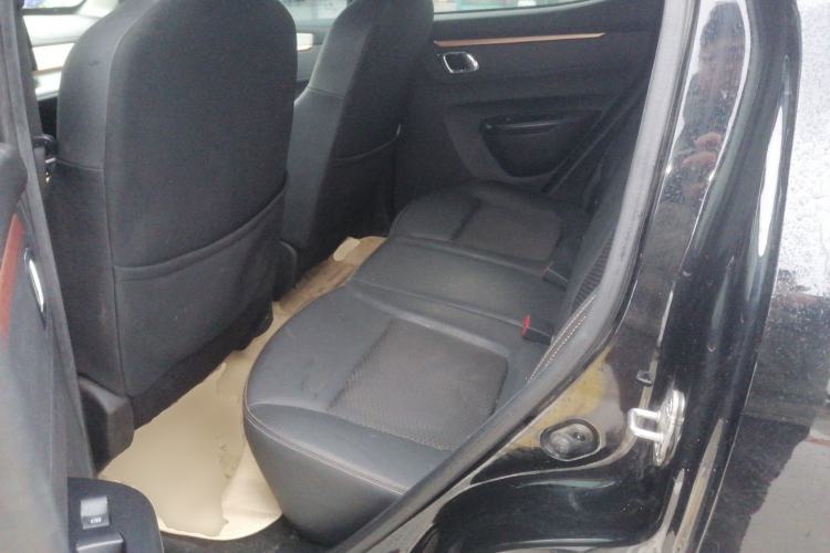 Used Dongfeng NAMMI BOX 2022 Chasing Wind Edition 331 km Standard Model Left Rear Seat
