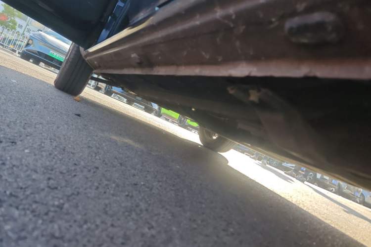 Used Dongfeng NAMMI BOX 2022 Chasing Wind Edition 331KM Advanced Model Left Side Sill