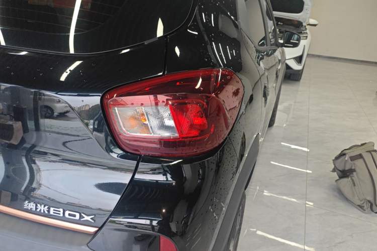 Used Dongfeng NAMMI BOX 2022 Light Wind Edition 201KM Lightning Model Right Rear Taillight