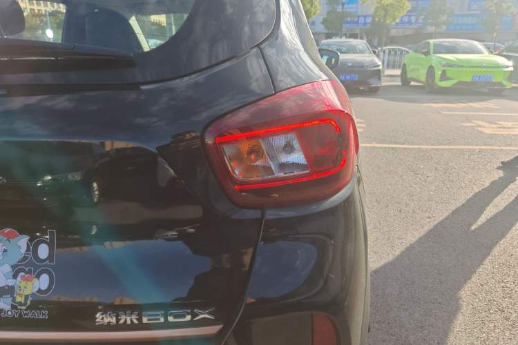 Used Dongfeng NAMMI BOX 2022 Chasing Wind Edition 331KM Advanced Model Right Rear Taillight