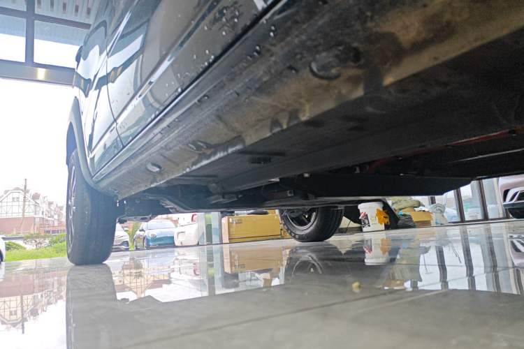 Used Dongfeng NAMMI BOX 2022 Light Wind Edition 201KM Lightning Model Right Side Sill