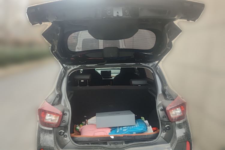 Used Dongfeng NAMMI BOX 2022 Chasing Wind Edition 331 km Standard Model Trunk