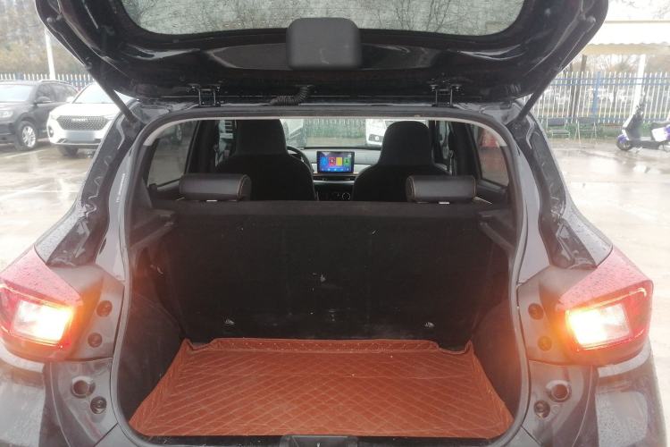 Used Dongfeng NAMMI BOX 2022 Chasing Wind Edition 331 km Standard Model Trunk