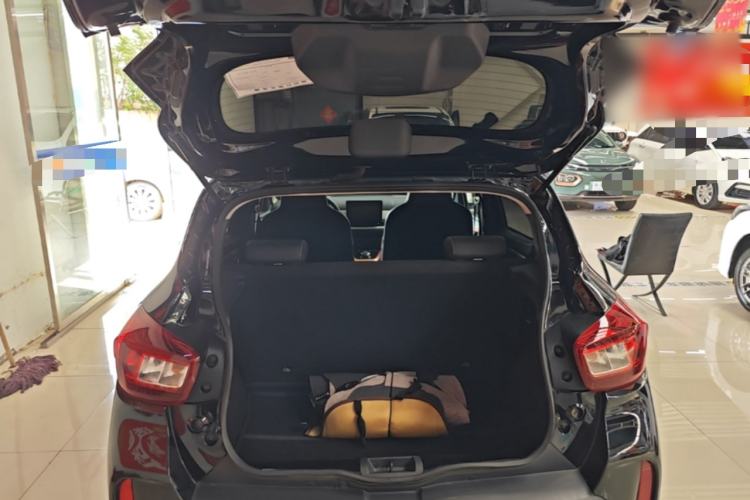 Used Dongfeng NAMMI BOX 2022 Revised Light Wind Edition 201 km Standard Version Trunk