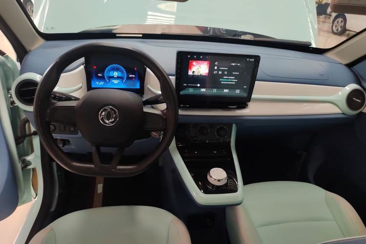 Used Dongfeng NAMMI BOX 2022 Revised Light Wind Edition 201 km Standard Version Center Console
