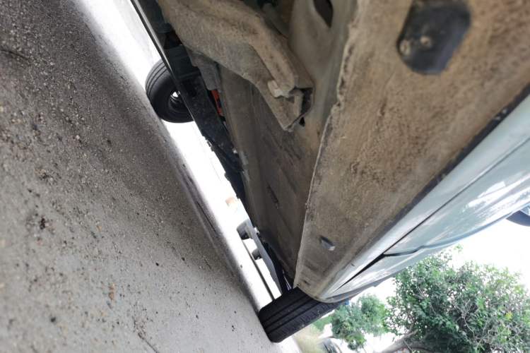 Used Dongfeng NAMMI BOX 2022 Revised Light Wind Edition 201 km Standard Version Chassis Rear Right