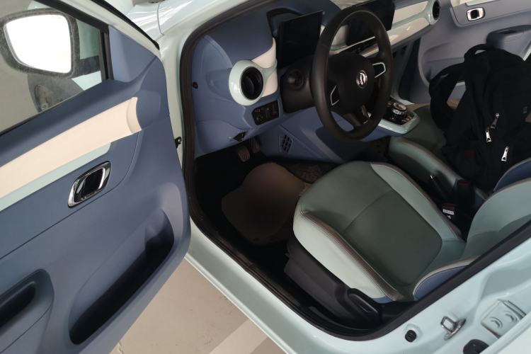 Used Dongfeng NAMMI BOX 2022 Chasing Wind Edition 351 km Advanced Model Driver Seat