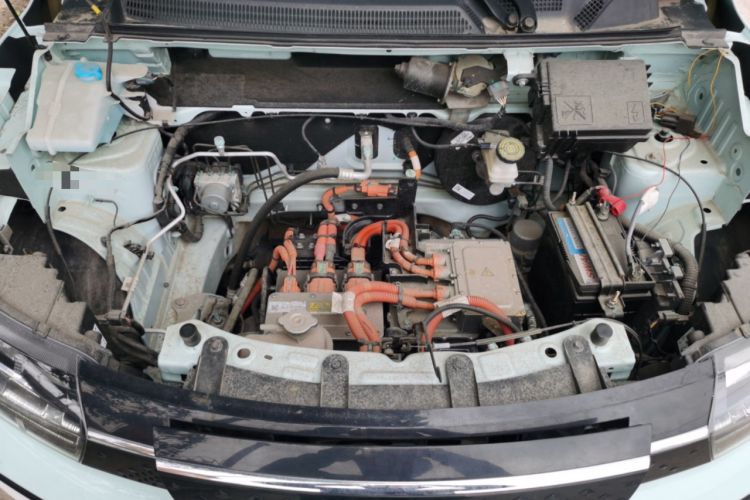 Used Dongfeng NAMMI BOX 2022 Revised Light Wind Edition 201 km Standard Version Engine Bay