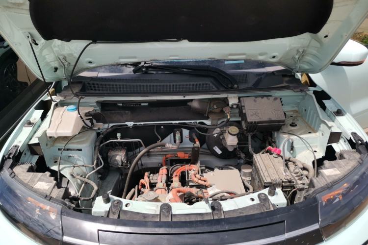 Used Dongfeng NAMMI BOX 2022 Chasing Wind Edition 331 km Standard Model Engine Bay