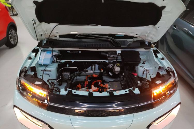 Used Dongfeng NAMMI BOX 2022 Chasing Wind Edition 351 km Advanced Model Engine Bay