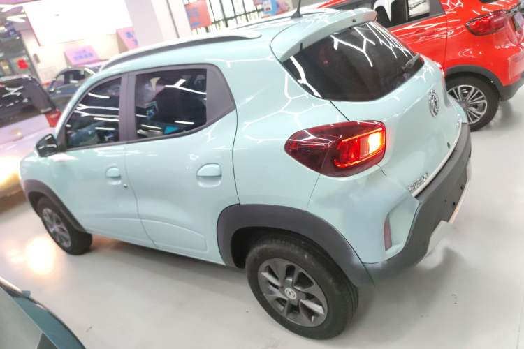 Used Dongfeng NAMMI BOX 2022 Chasing Wind Edition 351 km Advanced Model Exterior 3