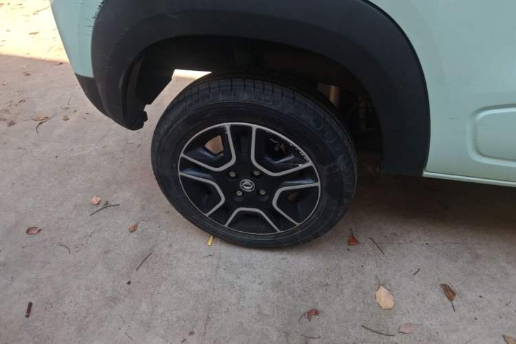 Used Dongfeng NAMMI BOX 2022 Revised Light Wind Edition 201 km Standard Version Exterior 5
