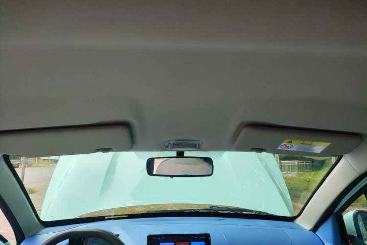 Used Dongfeng NAMMI BOX 2022 Revised Light Wind Edition 201 km Standard Version Headliner