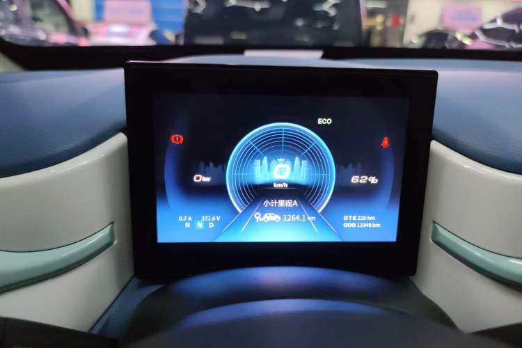 Used Dongfeng NAMMI BOX 2022 Chasing Wind Edition 351 km Advanced Model Instrument Cluster