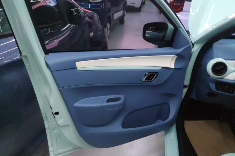 Used Dongfeng NAMMI BOX 2022 Chasing Wind Edition 351 km Advanced Model Interior 7