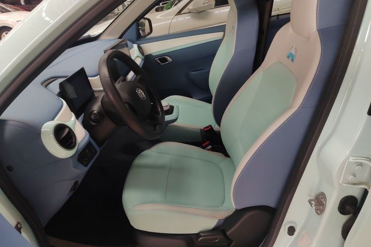 Used Dongfeng NAMMI BOX 2022 Revised Light Wind Edition 201 km Standard Version Left Front Seat