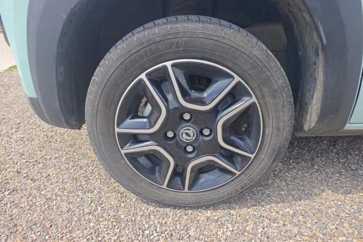 Used Dongfeng NAMMI BOX 2022 Chasing Wind Edition 331KM Advanced Model Left Front Wheel Hub