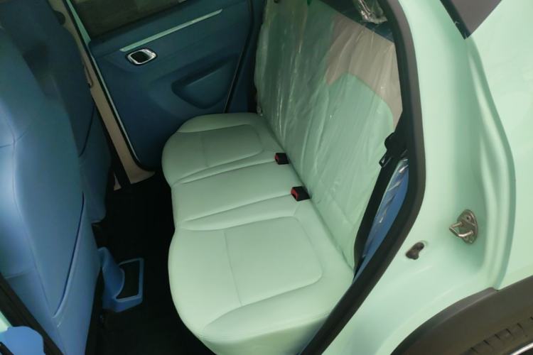 Used Dongfeng NAMMI BOX 2022 Revised Light Wind Edition 201 km Standard Version Left Rear Seat