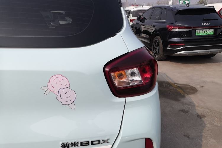 Used Dongfeng NAMMI BOX 2022 Revised Light Wind Edition 201 km Standard Version Right Rear Taillight